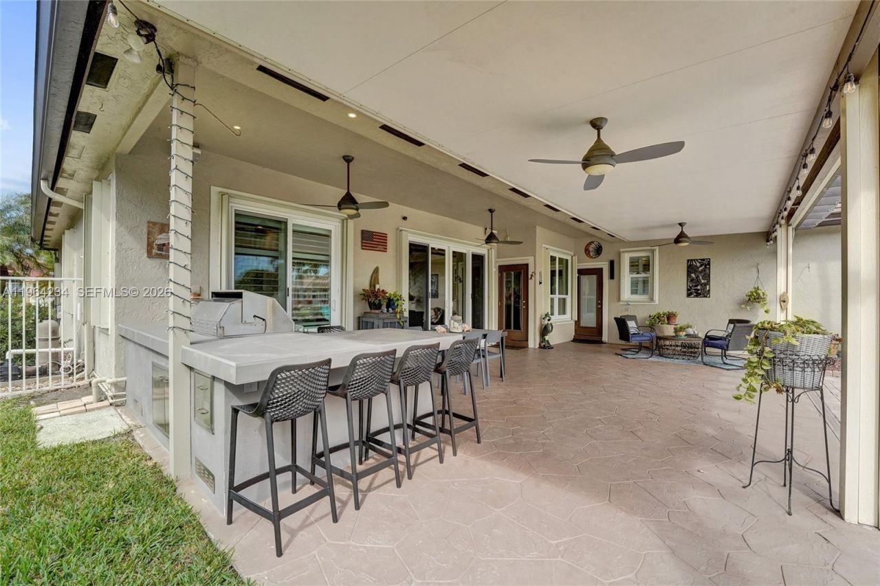 6686 SW 166th Dr, Pembroke Pines, FL 33331 Photo