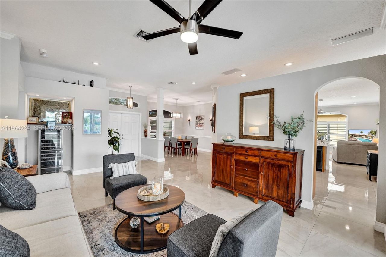 6686 SW 166th Dr, Pembroke Pines, FL 33331 Photo