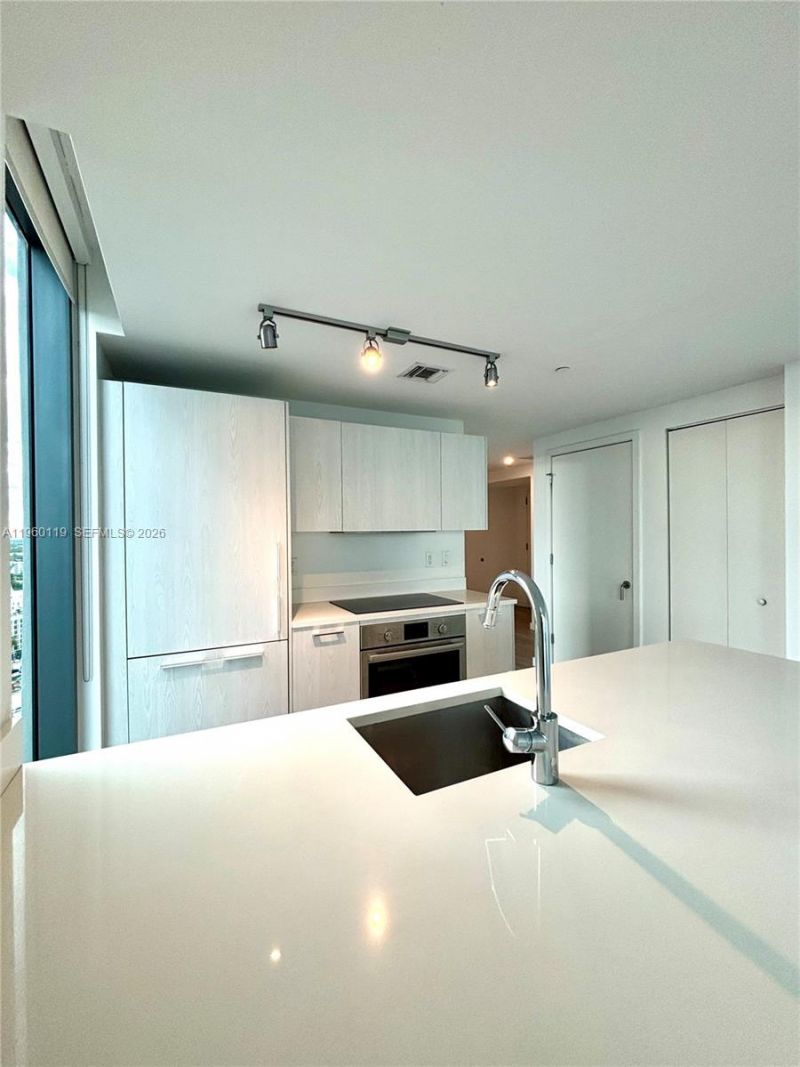 501 NE 31st St, Unit 2208, Miami, FL 33137 Photo