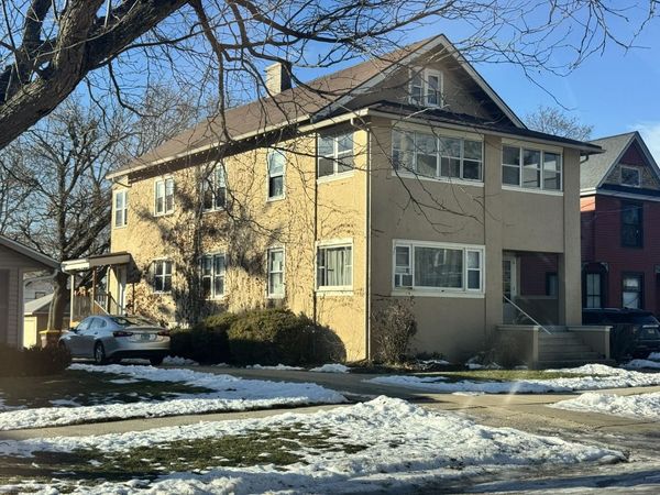 210 N London Avenue, ROCKFORD, IL 61107