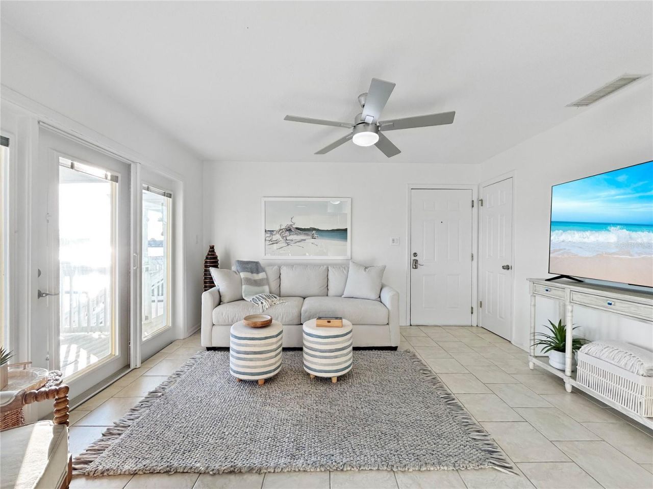 5037 Starfish Drive Se, Unit D, Saint Petersburg, FL 33705 Photo