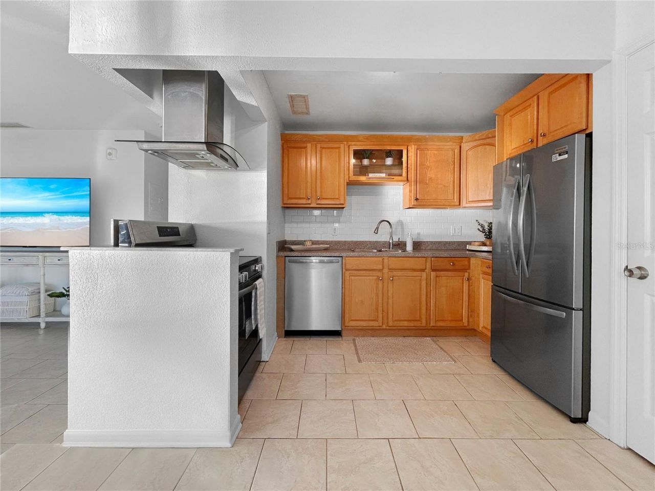 5037 Starfish Drive Se, Unit D, Saint Petersburg, FL 33705 Photo