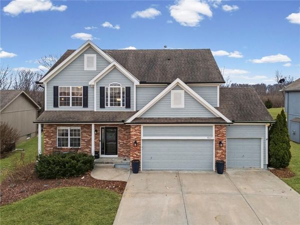 1027 NW 91st Terrace, Kansas City, MO 64155