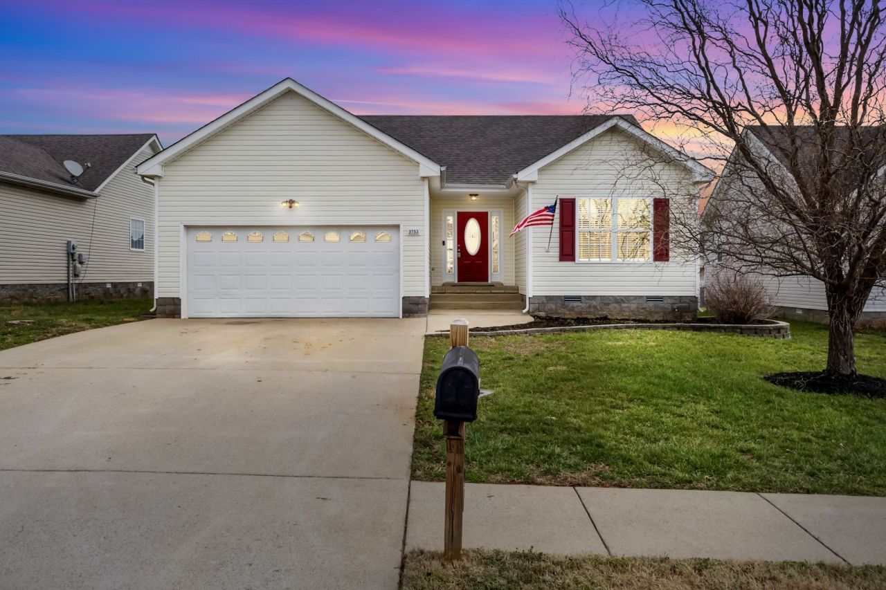 3753 N Jot Dr, Clarksville, TN 37040 Main Photo
