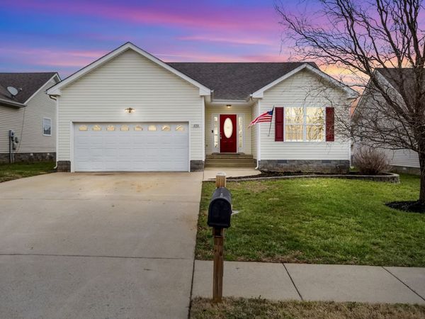 3753 N Jot Dr, Clarksville, TN 37040