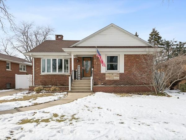 1908 Sunnyside Avenue, Westchester, IL 60154