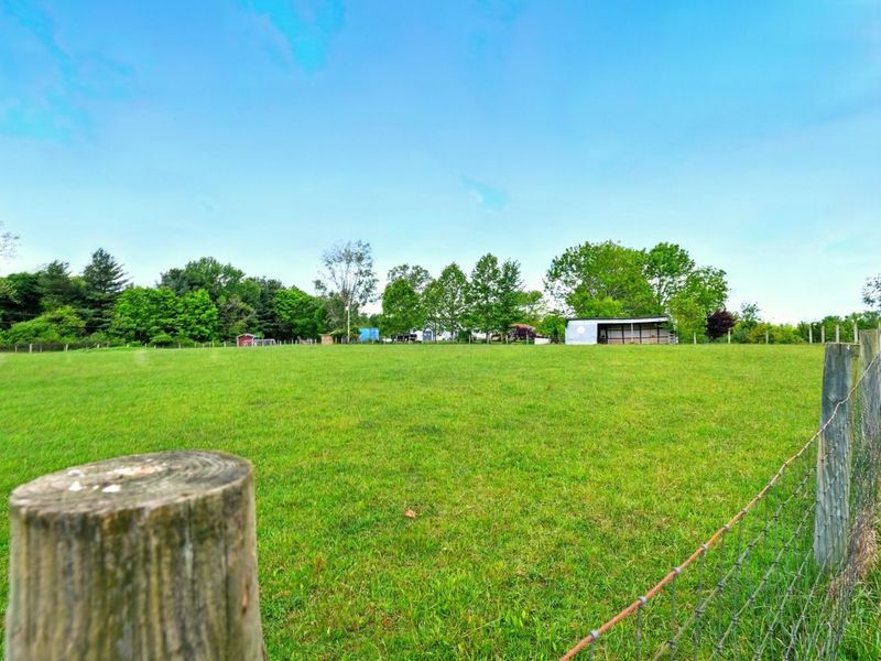 7595 Co Rd 19, Fredericktown, OH 43019 Photo 26