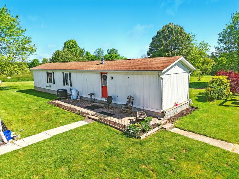 7595 Co Rd 19, Fredericktown, OH 43019 Photo 3