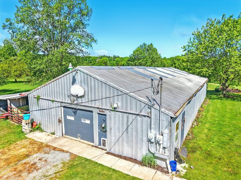 7595 Co Rd 19, Fredericktown, OH 43019 Photo 6