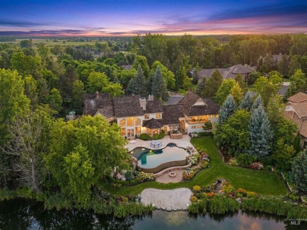 1122 W Two Rivers Lane, Eagle, ID 83616