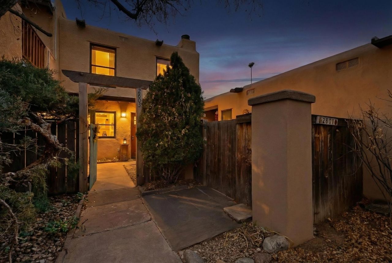 2803 Plaza Rojo, Santa Fe, NM 87507 Main Photo