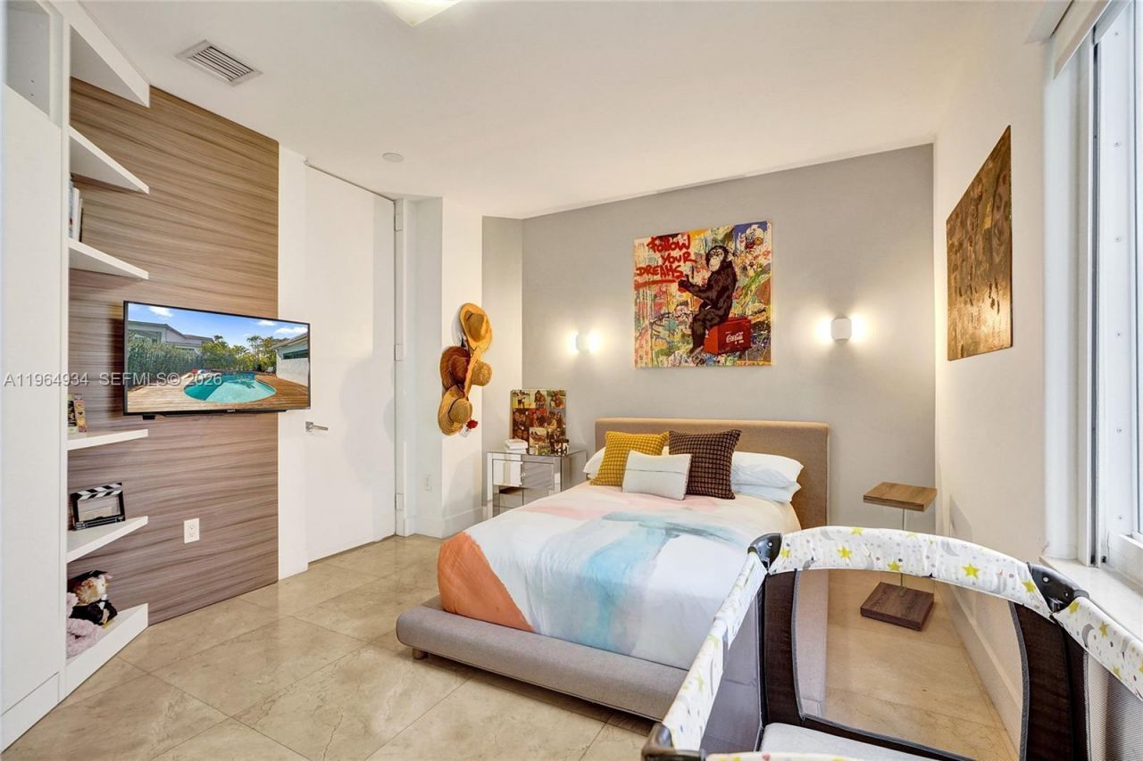 1662 Diplomat Dr, Miami, FL 33179 Photo