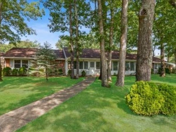 115 Buckingham Dr, Lakewood, NJ 08701