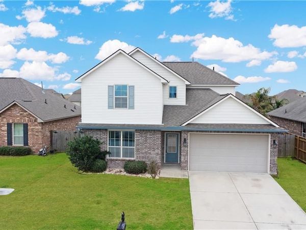 116 E LAKE Court, Slidell, LA 70461