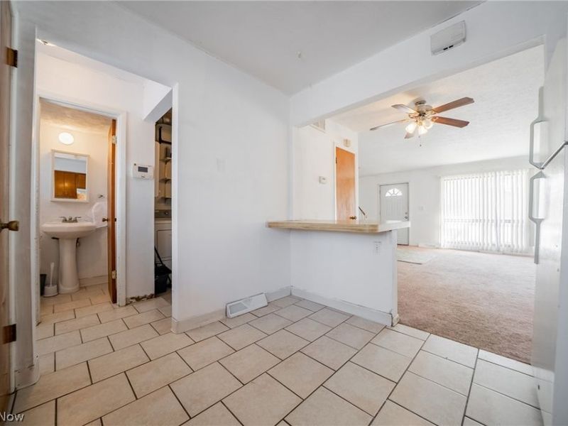 27701 Mills Avenue, Unit 2G, Euclid, OH 44132 Photo 11