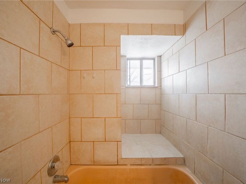 27701 Mills Avenue, Unit 2G, Euclid, OH 44132 Photo 18