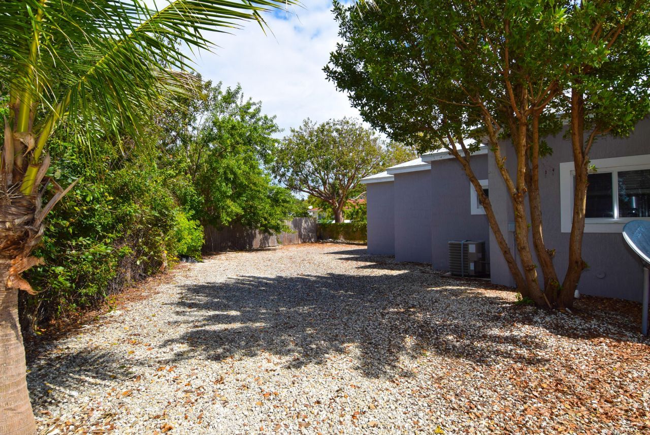 2 Abaco Road, Key Largo, FL 33037 Photo