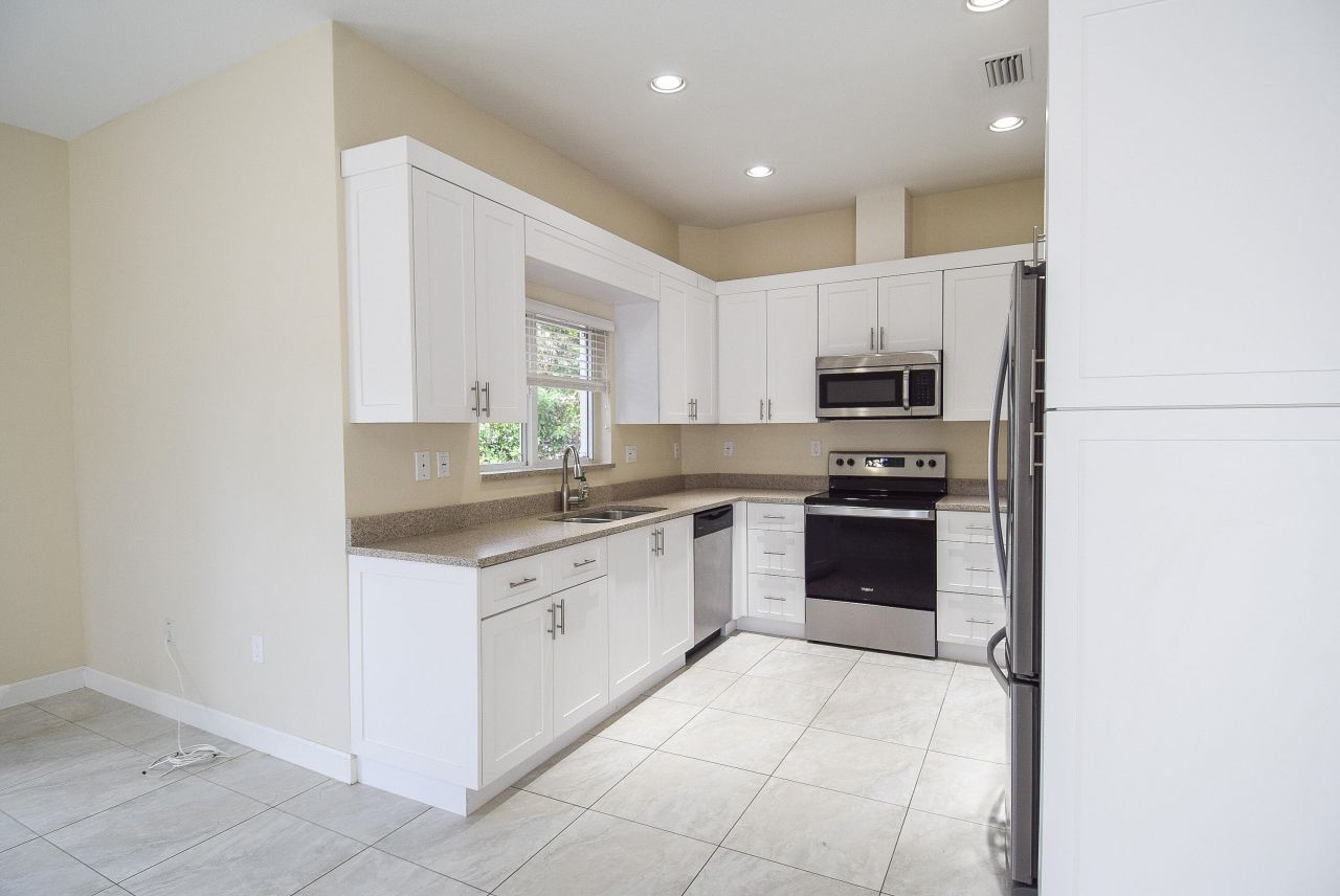 2 Abaco Road, Key Largo, FL 33037 Photo