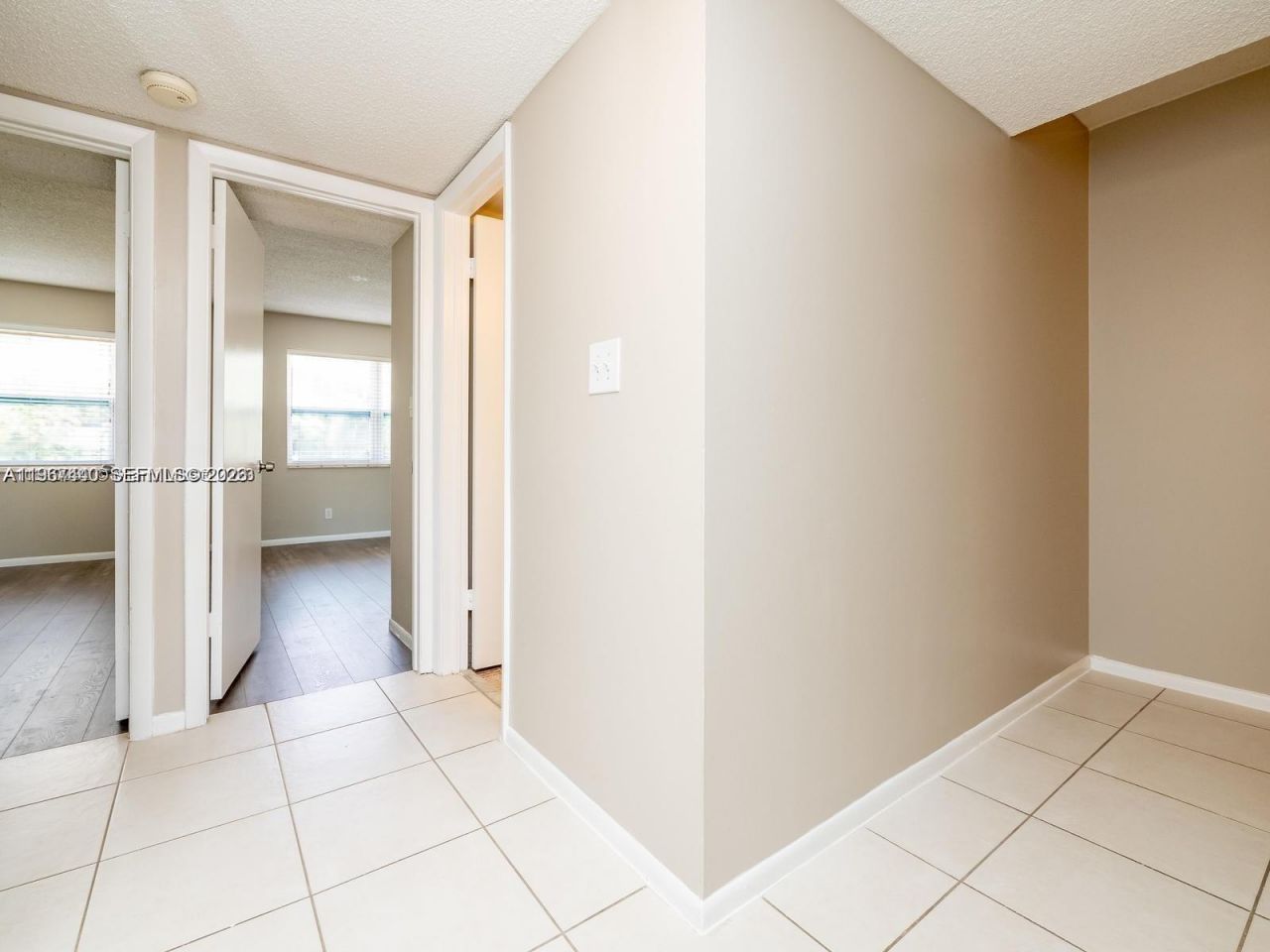 2304 NE 7th St, Unit 27, Hallandale Beach, FL 33009 Photo