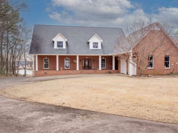322 Reynolds Dr, Rogersville, AL