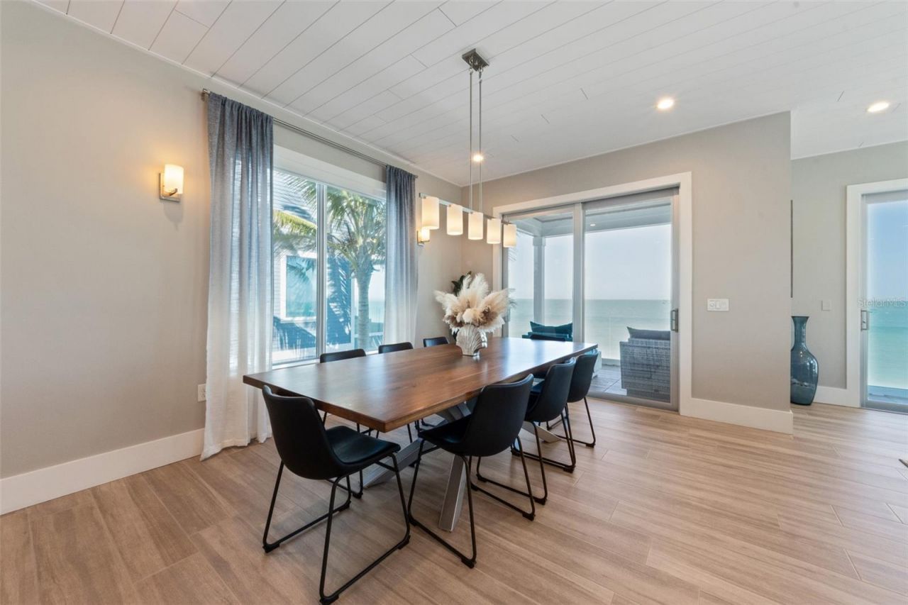 903 N Shore Drive, Unit B, Anna Maria, FL 34216 Photo