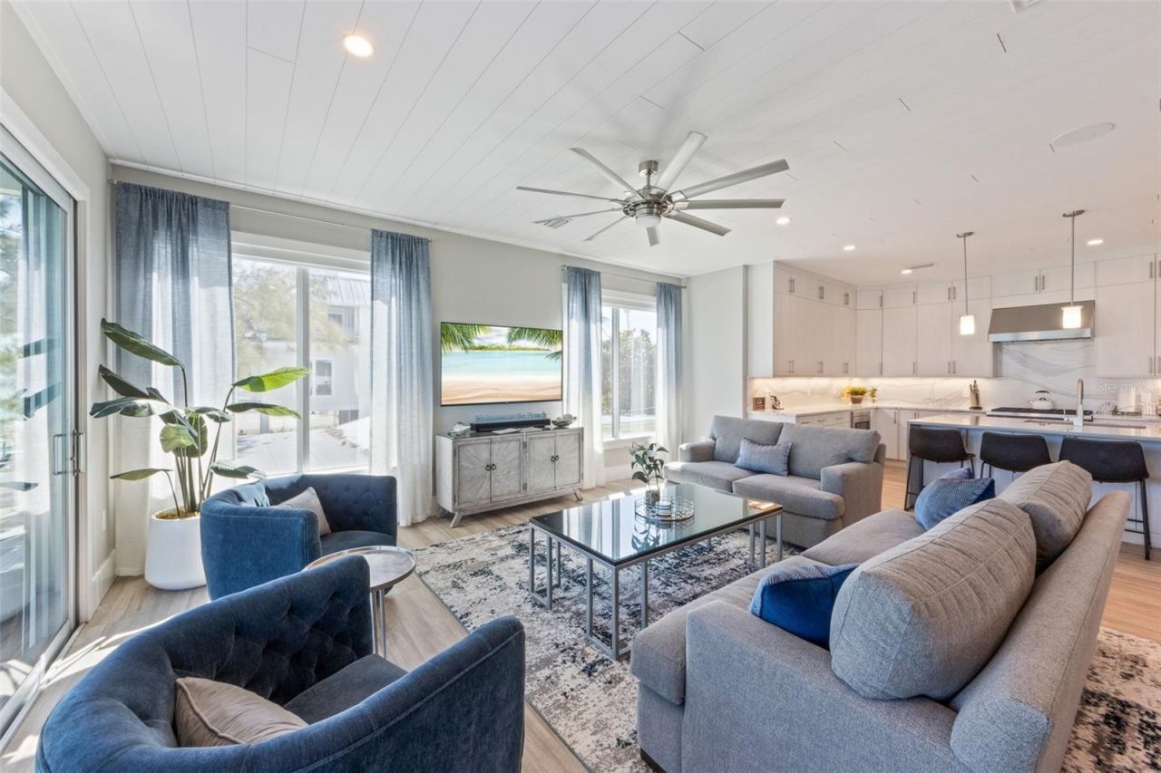 903 N Shore Drive, Unit B, Anna Maria, FL 34216 Photo