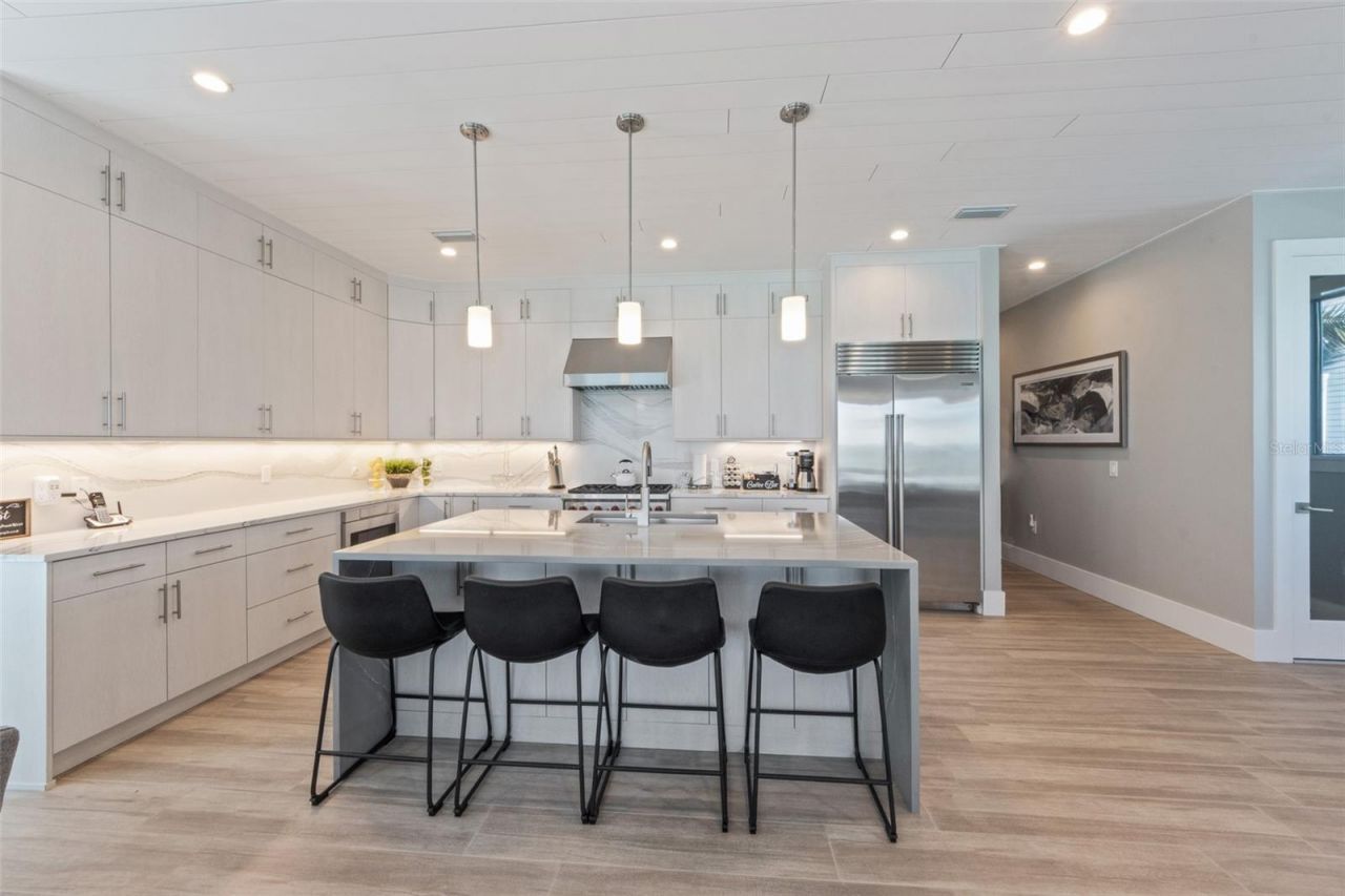 903 N Shore Drive, Unit B, Anna Maria, FL 34216 Photo