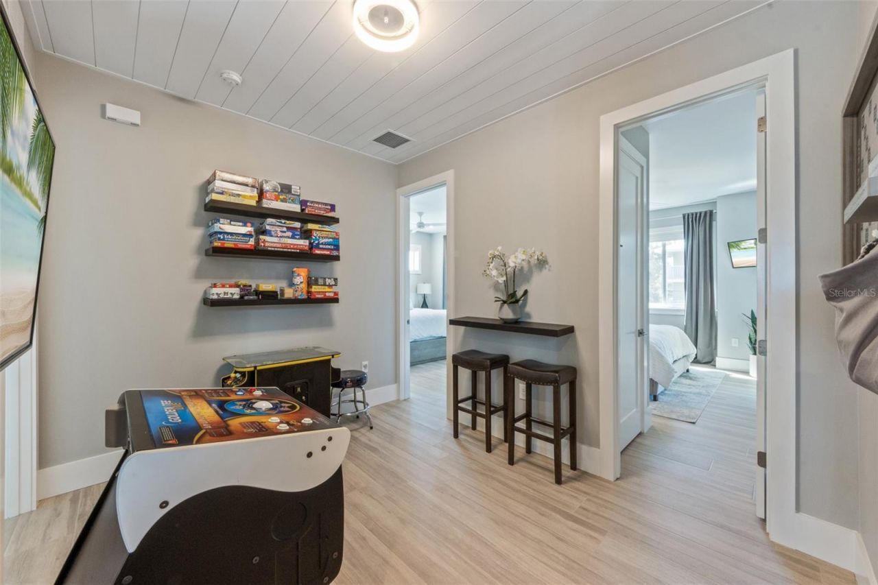 903 N Shore Drive, Unit B, Anna Maria, FL 34216 Photo