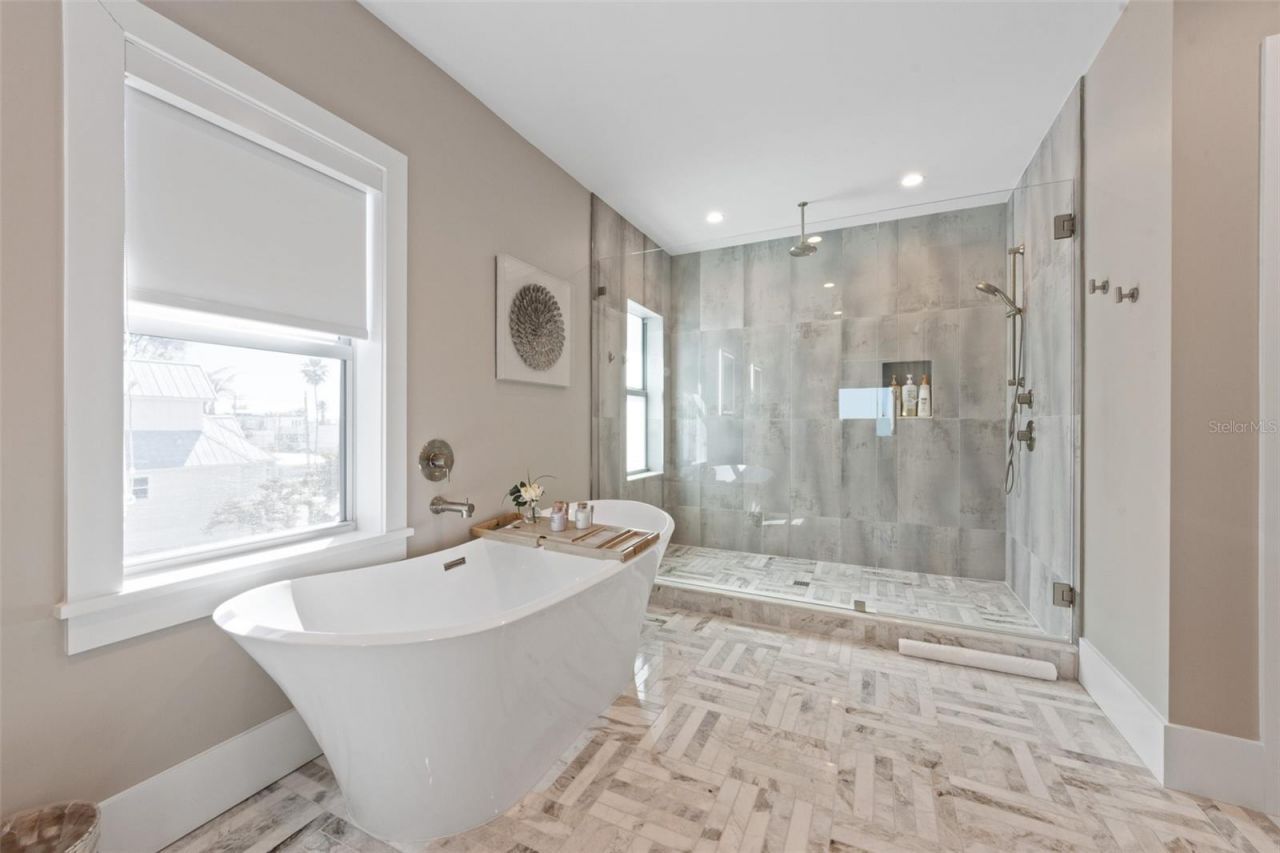 903 N Shore Drive, Unit B, Anna Maria, FL 34216 Photo