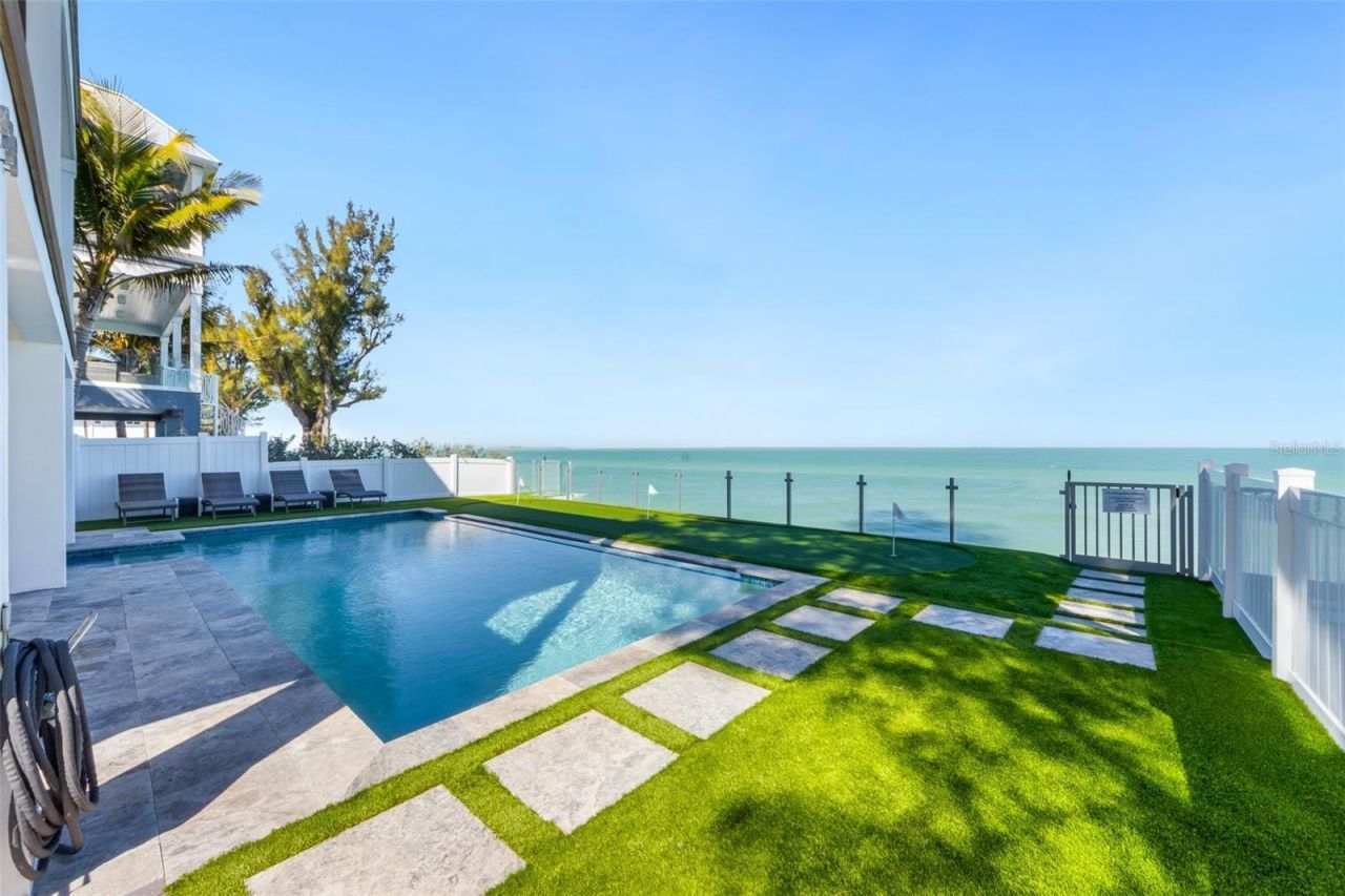 903 N Shore Drive, Unit B, Anna Maria, FL 34216 Photo