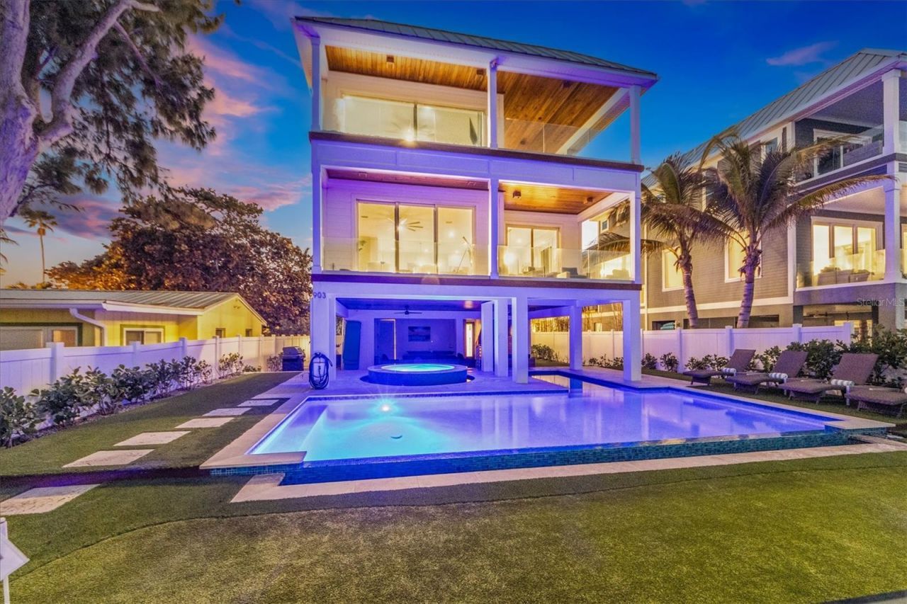 903 N Shore Drive, Unit B, Anna Maria, FL 34216 Photo