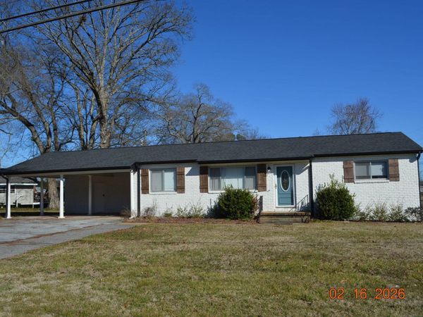 385 Cross Street, Rossville, GA 30741