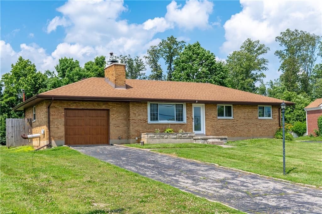 3976 Graham Drive, Beavercreek, OH 45431 Main Photo