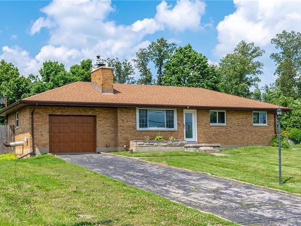 3976 Graham Drive, Beavercreek, OH 45431