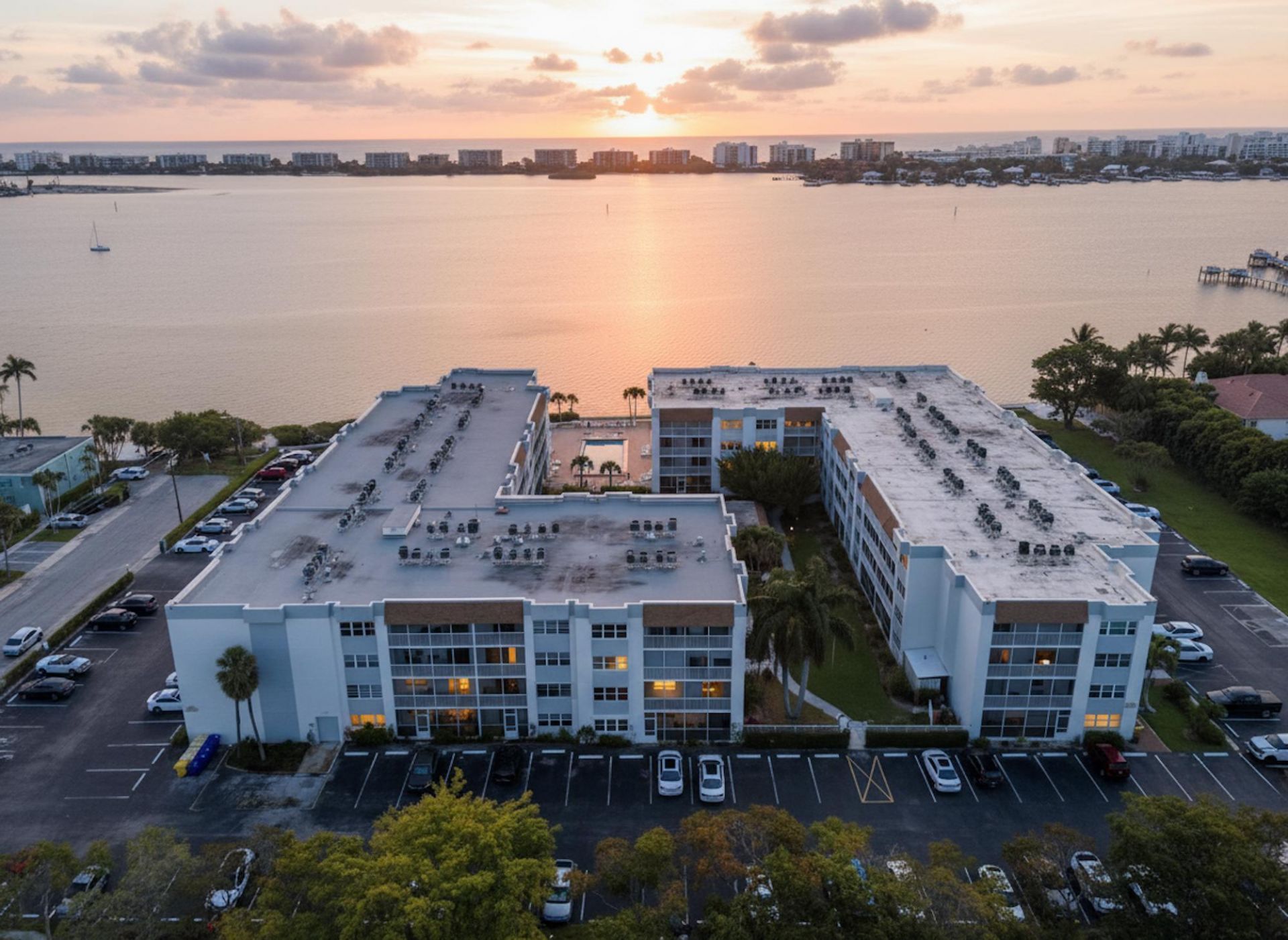 1502 S Lakeside Drive, Unit 204, Lake Worth Beach, FL 33460 Photo