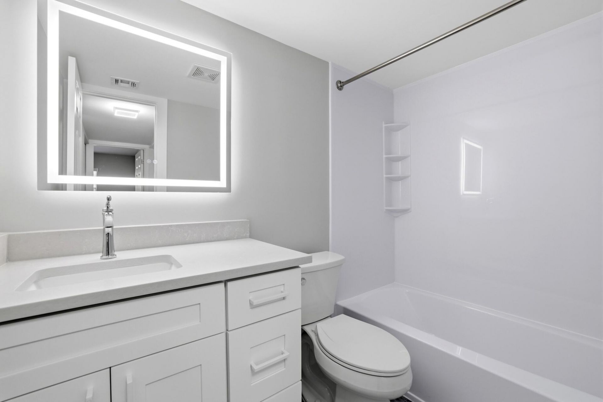 1502 S Lakeside Drive, Unit 204, Lake Worth Beach, FL 33460 Photo