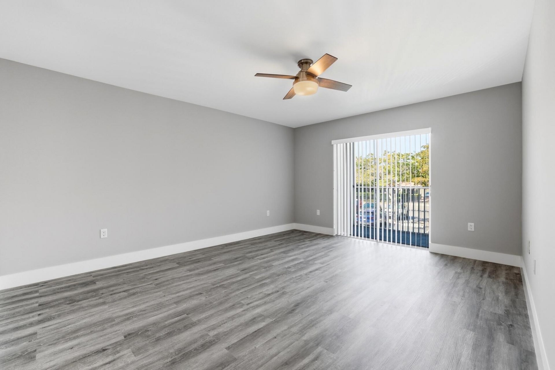 1502 S Lakeside Drive, Unit 204, Lake Worth Beach, FL 33460 Photo