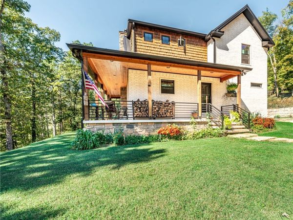 343 County Road 1489 , Eureka Springs, AR 72632