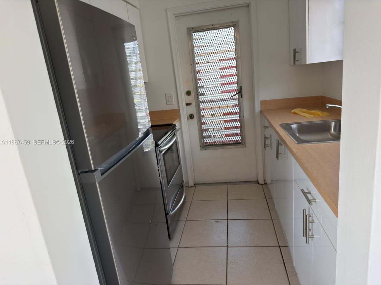 1120 NE 10th St, Unit 5, Hallandale Beach, FL 33009 Photo