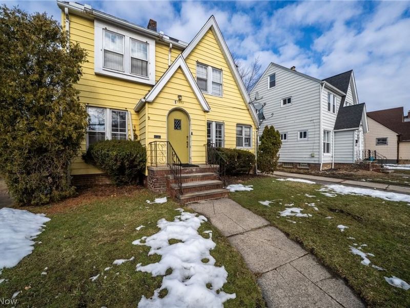 17909 Schenely Avenue, Cleveland, OH 44119 Photo 3