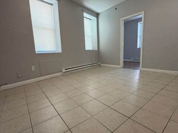 141 Hollis St, Unit 4, Framingham, MA 01702