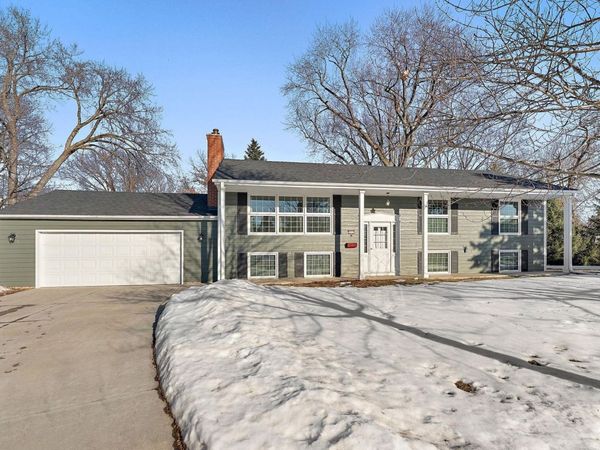 3511 Maplewood Drive, Saint Anthony, MN 55418