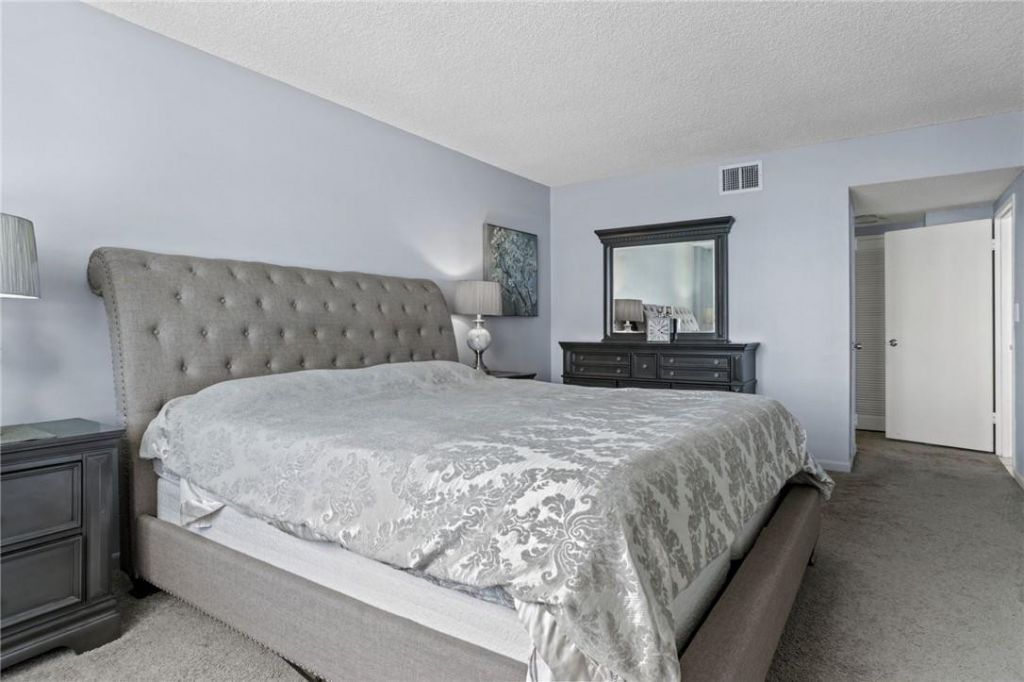 3725 S Ocean Drive, Unit 1610, Hollywood, FL 33019 Photo