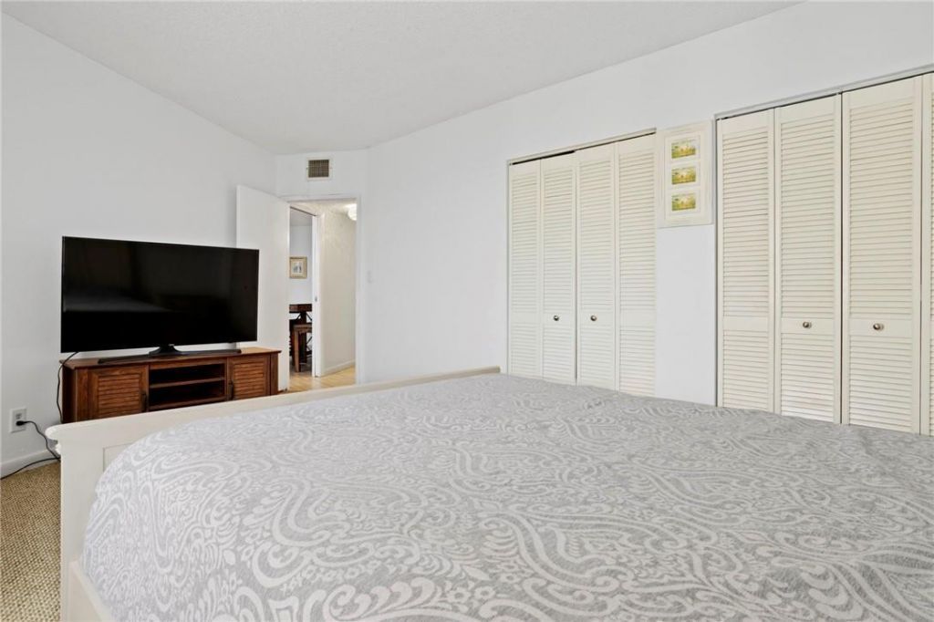 3725 S Ocean Drive, Unit 1610, Hollywood, FL 33019 Photo
