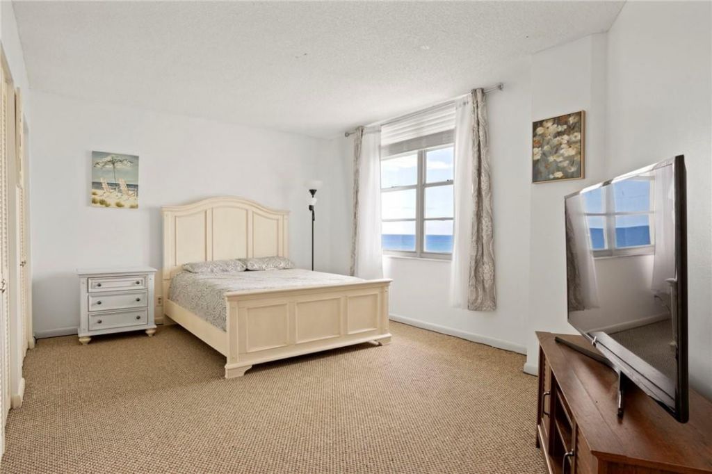 3725 S Ocean Drive, Unit 1610, Hollywood, FL 33019 Photo