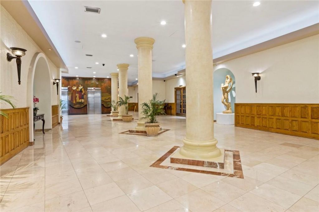 3725 S Ocean Drive, Unit 1610, Hollywood, FL 33019 Photo