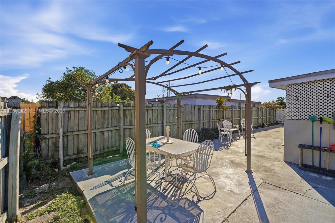 4791 W 3rd Ave , Hialeah, FL 33012 Photo