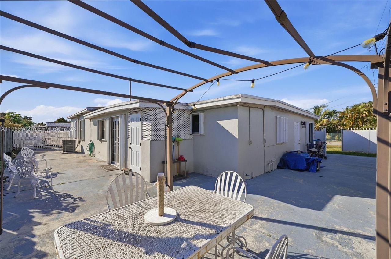 4791 W 3rd Ave , Hialeah, FL 33012 Photo