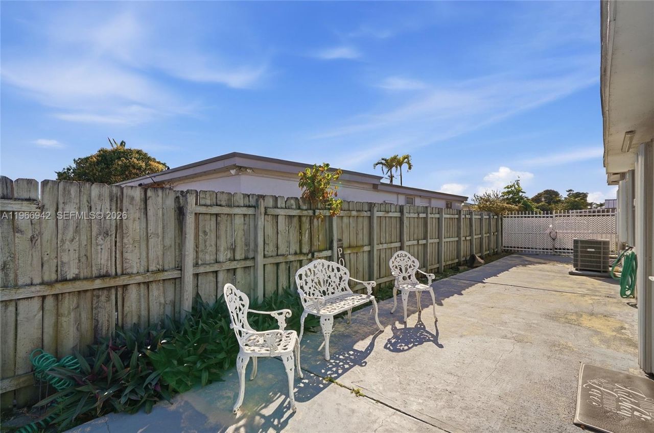 4791 W 3rd Ave , Hialeah, FL 33012 Photo