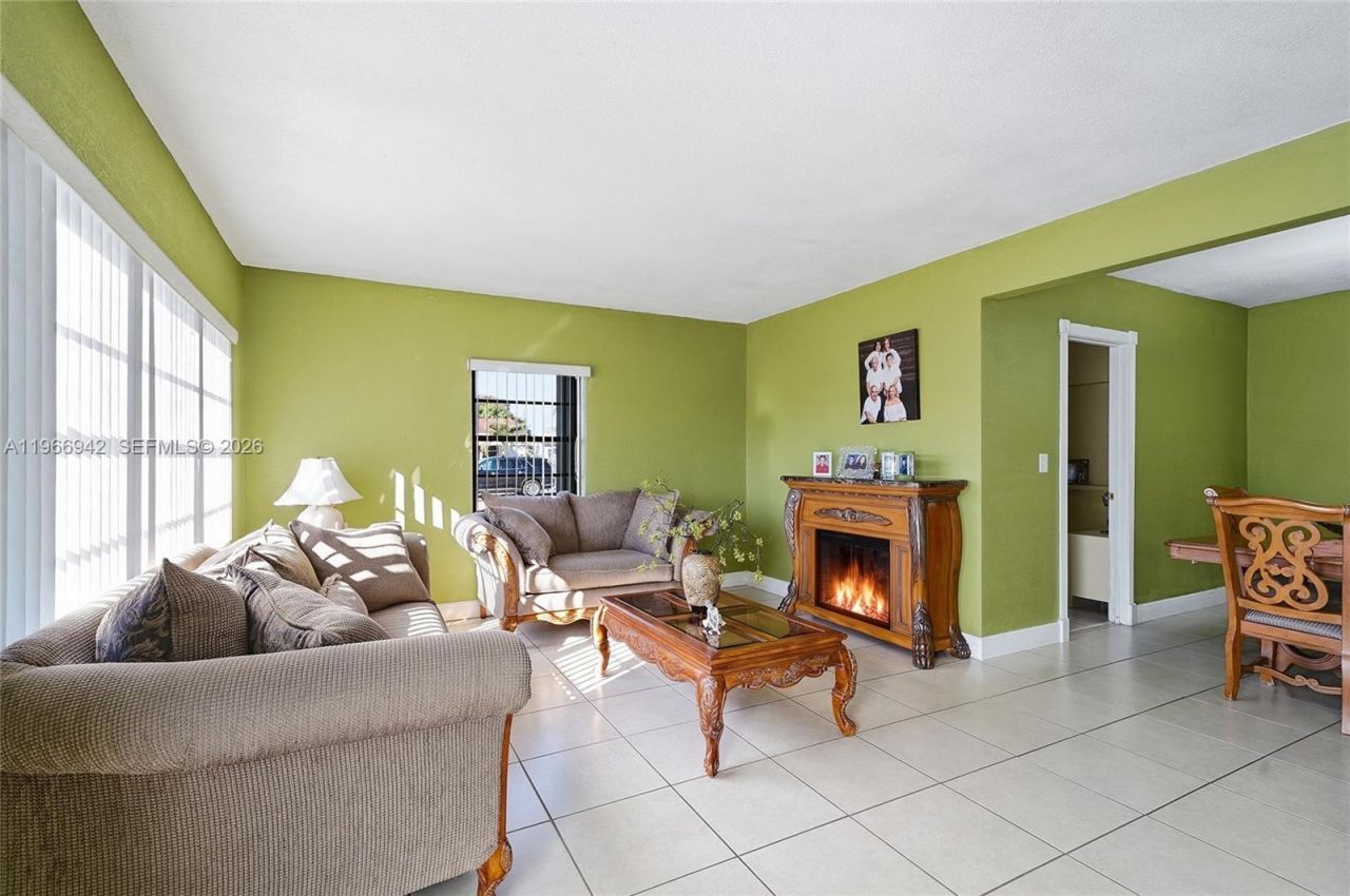 4791 W 3rd Ave , Hialeah, FL 33012 Photo